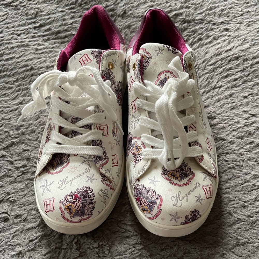 Harry Potter shoes W size 7